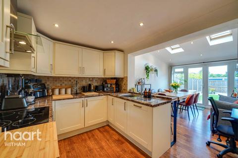 11 Ashby Road, Witham, CM8 1QN