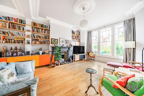 28 Albany Road, London, N4 4RL