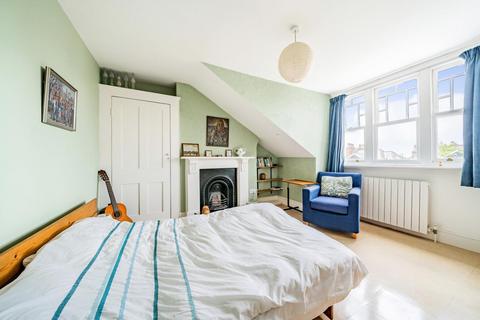 28 Albany Road, London, N4 4RL