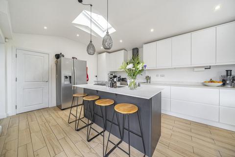127 Bourne Vale, Bromley, BR2 7NY