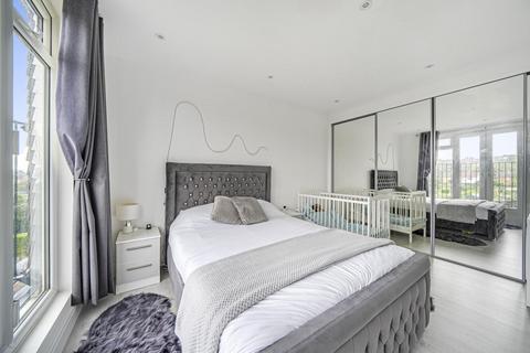 127 Bourne Vale, Bromley, BR2 7NY