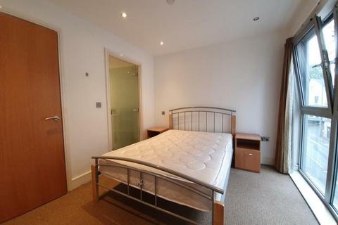 3 bedroom flat to rent, Hanley House, Hanley Street, Nottingham, NG1