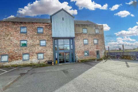 2 bedroom flat for sale, Furleys Wharf, Gainsborough, Lincolnshire, DN21