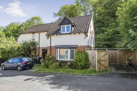 27 Hill View, Whyteleafe, CR3 0HE