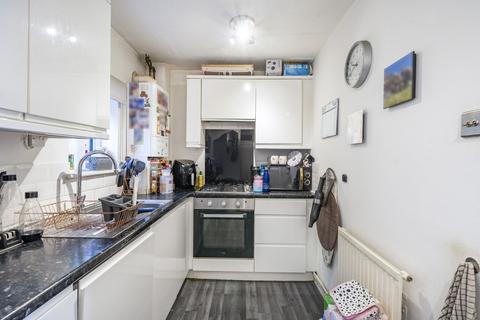 27 Hill View, Whyteleafe, CR3 0HE