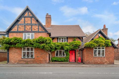4 bedroom detached house for sale, 27 Coleshill Road Curdworth Sutton Coldfield, West Midlands, B76 9ET