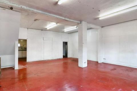 Property to rent, 77 High Street, DL15 0PE