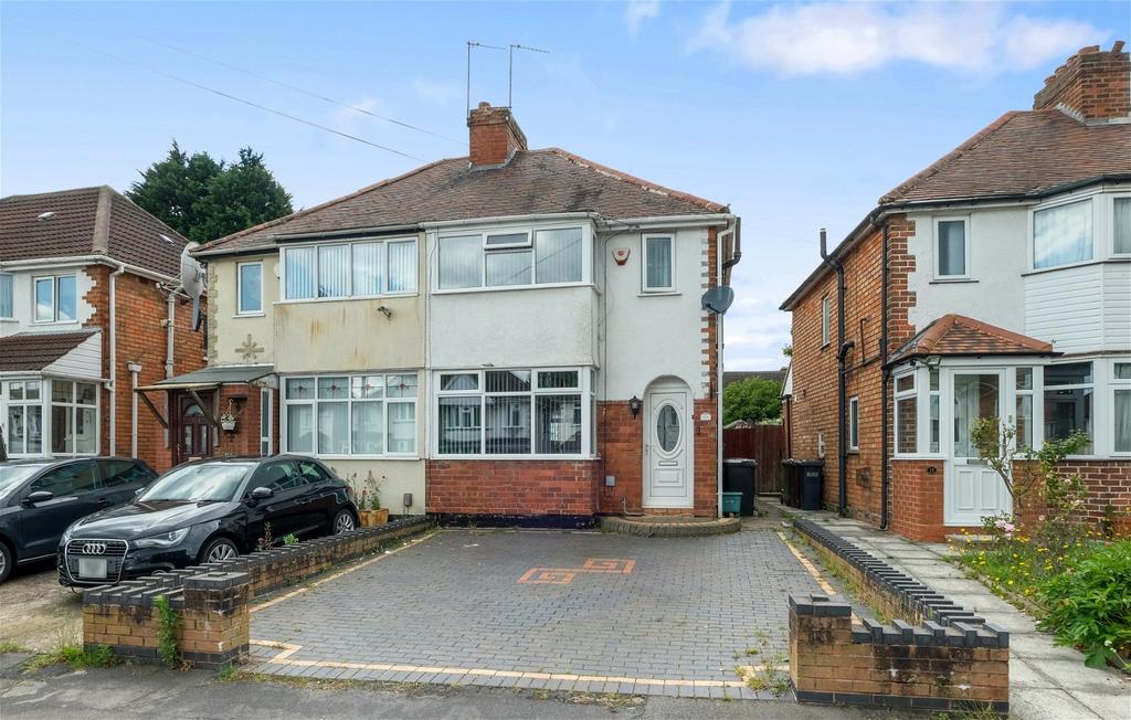 Rock Road, Solihull, B92 7LB 3 bed semidetached house for sale £270,000