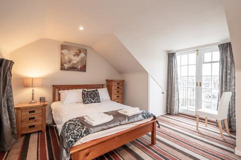 4 bedroom flat for sale, 64 (TFR) Frederick Street, New Town, Edinburgh, EH2