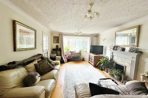 4 bedroom detached house for sale, Dan Y Deri, Bedwas, Caerphilly, CF83 8HR
