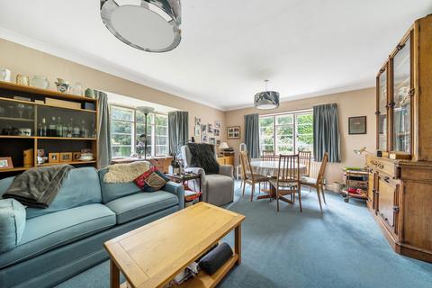 95 Farnham Road, Guildford, GU2 7PF