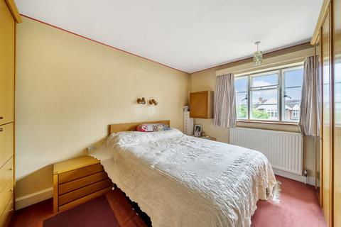 95 Farnham Road, Guildford, GU2 7PF