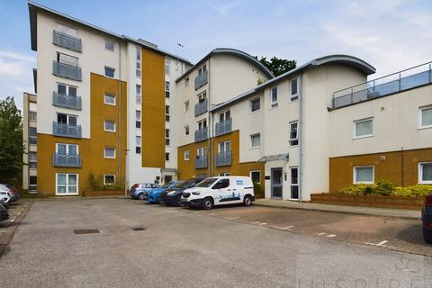 2 bedroom apartment for sale, Daniels House Trafalgar Gardens, Crawley RH10