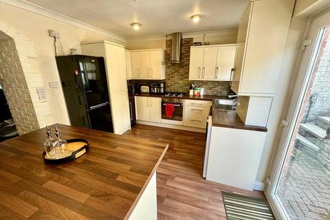 107 Mill Street, Tonyrefail, Porth, CF39 8AE