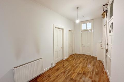 3 bedroom flat for sale, Victoria Road, Glasgow G42