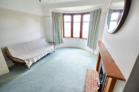 2 bedroom chalet for sale, Thurston Avenue, Southend-On-Sea, SS2