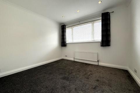 3 bedroom terraced house to rent, Lowlands Avenue, Sutton Coldfield, West Midlands, B74