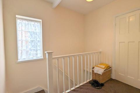 304 Bedfont Lane, Feltham, TW14 9NU