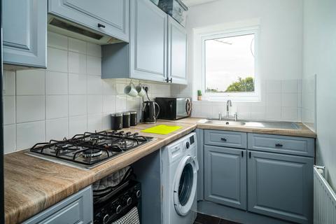 1 bedroom apartment for sale, Adwalton Close, Drighlington