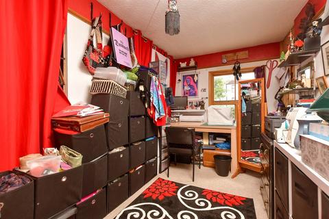 24 Alexandra Road, Gravesend, DA12 2QQ