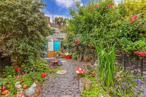 24 Alexandra Road, Gravesend, DA12 2QQ
