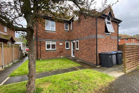 1 bedroom flat for sale, Walcheren Close, Deal, CT14