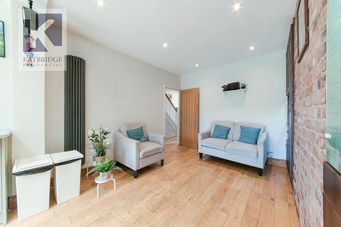 4 Esher Avenue, Cheam, Sutton, SM3 9AY