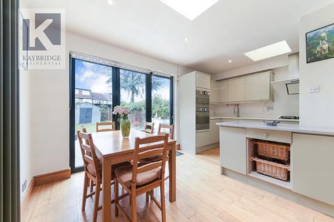 4 Esher Avenue, Cheam, Sutton, SM3 9AY