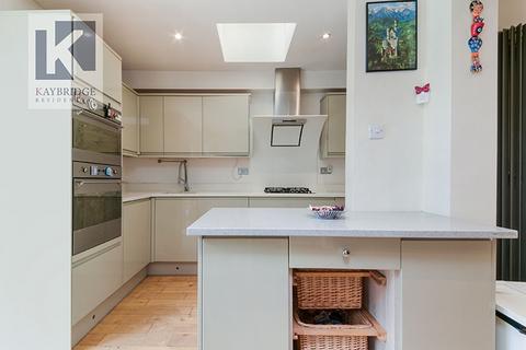 4 Esher Avenue, Cheam, Sutton, SM3 9AY