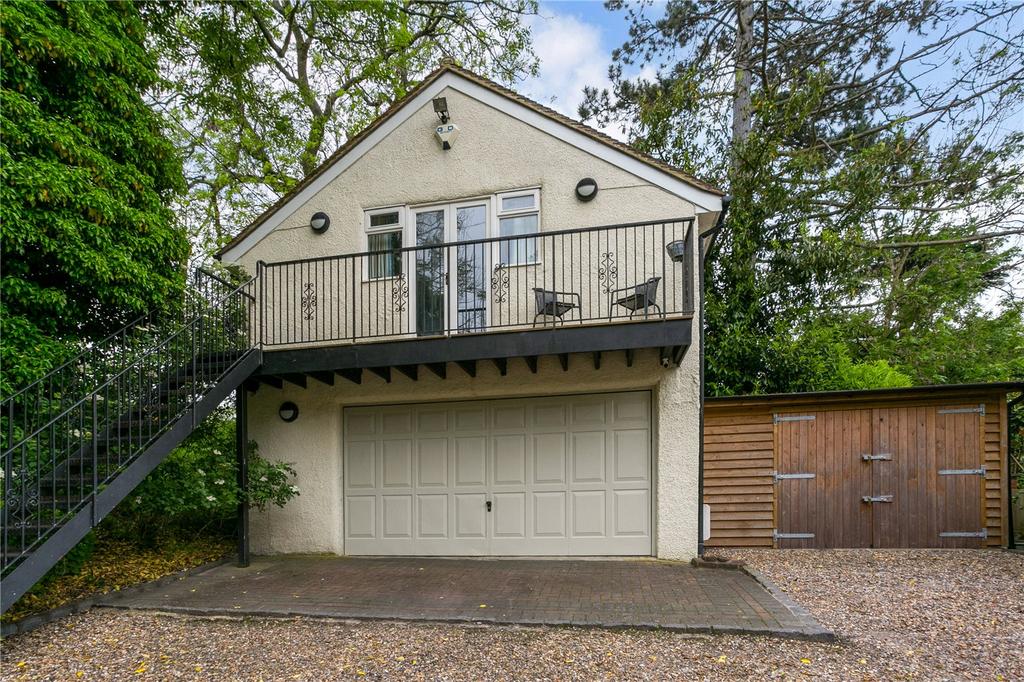 Annexe &amp; Garage