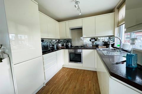 2 bedroom apartment to rent, Rackham Road, Rustington, Littlehampton, West Sussex