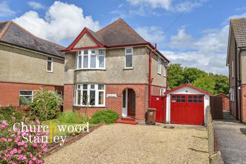 3 bedroom detached house for sale, Harwich Road, Mistley, CO11
