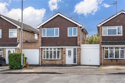 32 Brandon Park, Wolverhampton, WV3 7JS