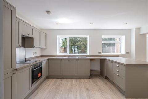 32 Brandon Park, Wolverhampton, WV3 7JS