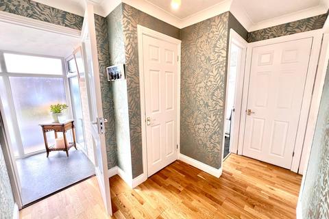 1 Brian Bishop Close, Walton On The Naze, CO14 8QH
