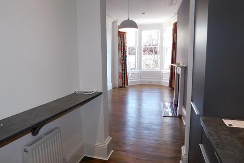2 bedroom flat to rent, 18, Mardale Crescent, Edinburgh, EH10 5AG