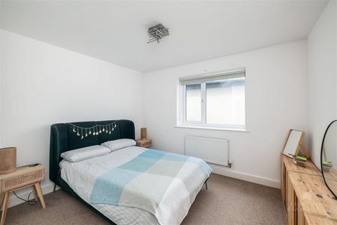 2 bedroom flat to rent, Plymouth PL4