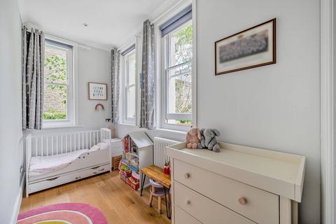 2 bedroom flat for sale, Aubert Park, Highbury, London, N5