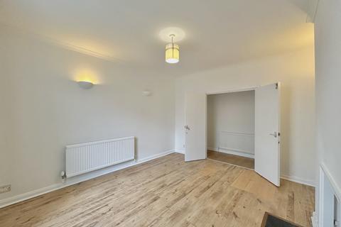 2 bedroom flat for sale, New Cross Road, London , SE14