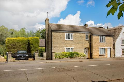 13 Corby Road, Weldon, Corby, NN17 3LB