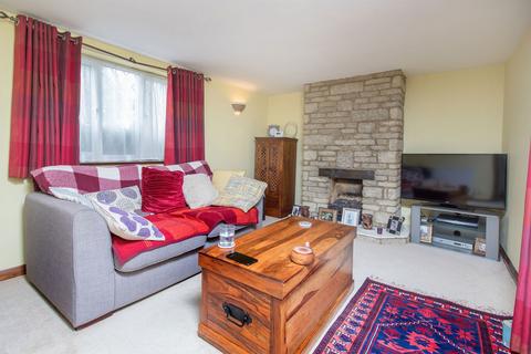 13 Corby Road, Weldon, Corby, NN17 3LB