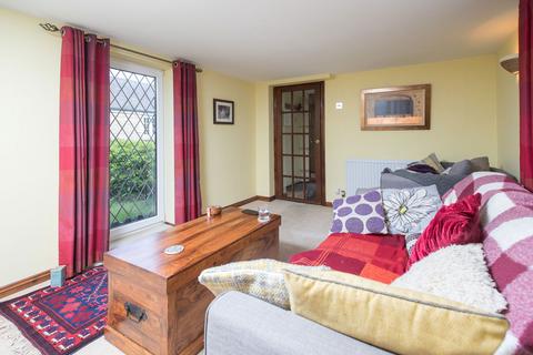 13 Corby Road, Weldon, Corby, NN17 3LB