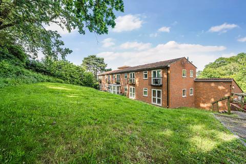 1 bedroom flat for sale, Apple Trees Place, Woking, GU22