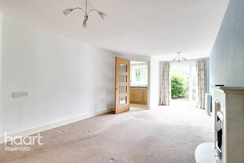 1 bedroom retirement property for sale, 141 White Hart Lane, Romford