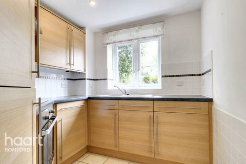 1 bedroom retirement property for sale, 141 White Hart Lane, Romford