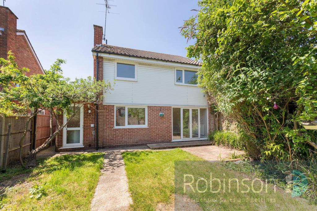 17 Lambourne Drive-05