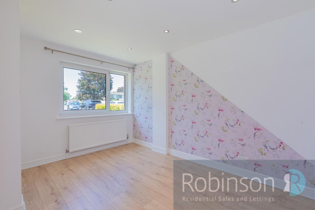 17 Lambourne Drive-12