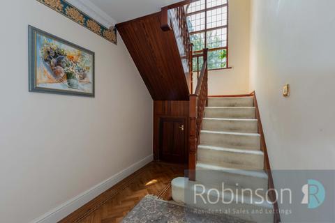 10 Ashton Place, Maidenhead, SL6 4TA