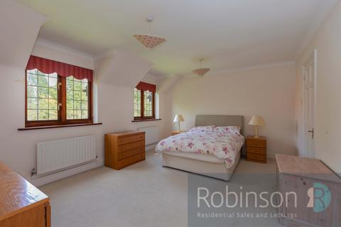 10 Ashton Place, Maidenhead, SL6 4TA