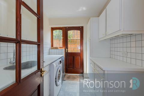 10 Ashton Place, Maidenhead, SL6 4TA